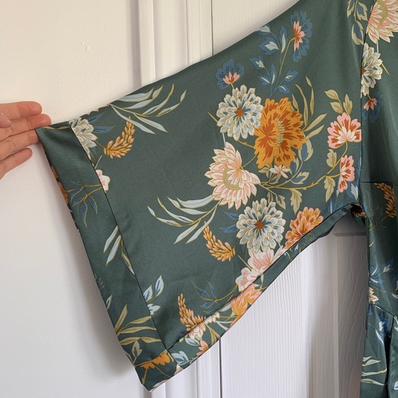 Bishop & Young Silky Floral Romper - Picture 2 of 4